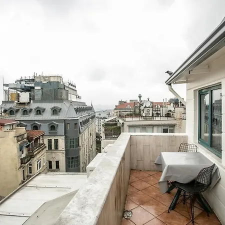 Pera Capitol Hotell 3*