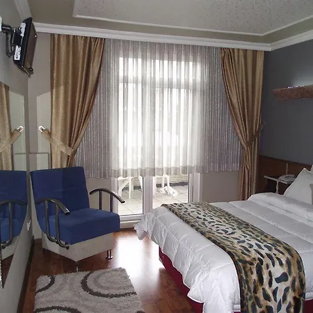 Pera Capitol Hotell