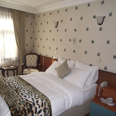 Pera Capitol Hotell