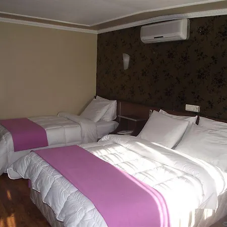 Pera Capitol 3* Istambul