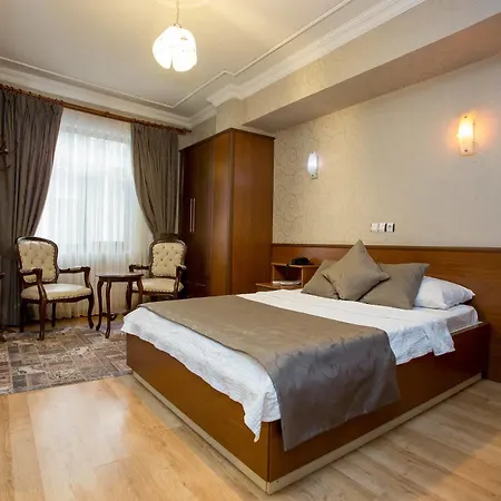 Pera Capitol Hotell