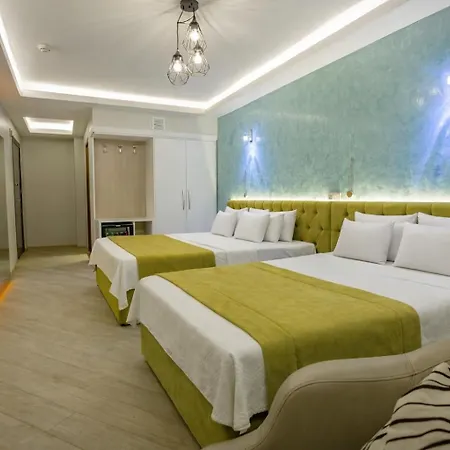 Pera Capitol - Taksim & Istiklal 3*