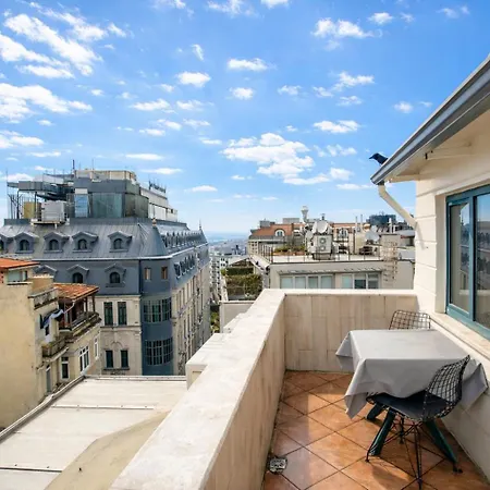 Pera Capitol - Taksim & Istiklal 3*