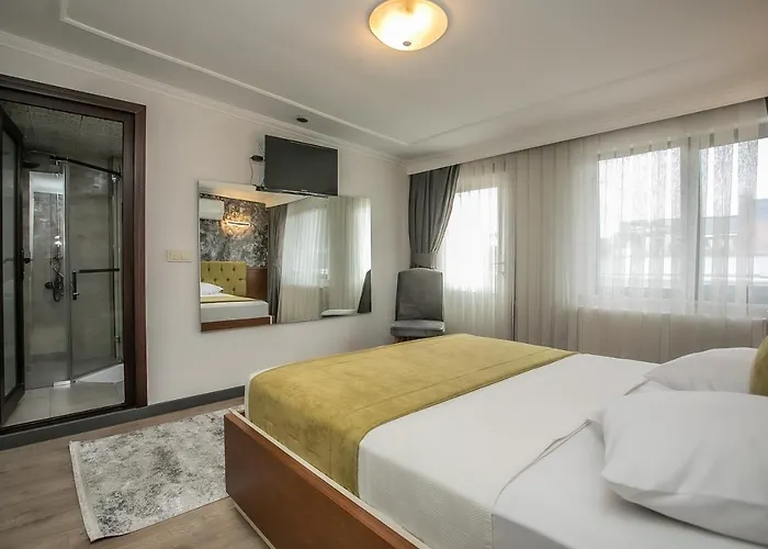 Pera Capitol - Taksim & Istiklal