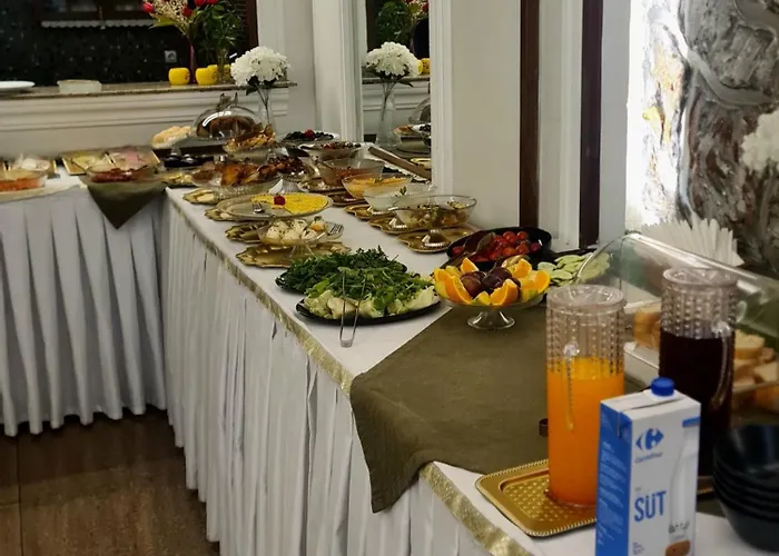 Pera Capitol - Taksim & Istiklal 3*