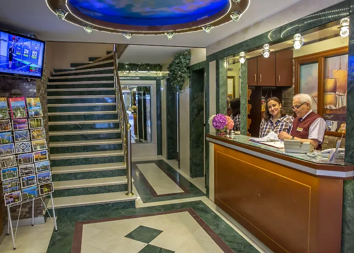 Pera Capitol - Taksim & Istiklal 3* Stambuł