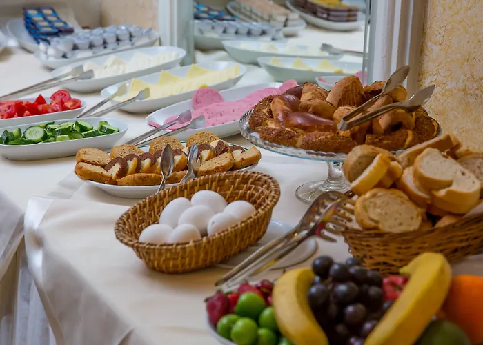 Pera Capitol - Taksim & Istiklal Hotel 3*