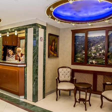 Pera Capitol - Taksim & Istiklal 3*